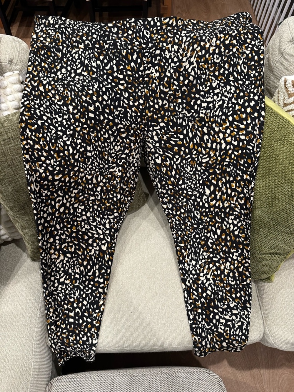 Terra & Sky Black Floral Leggings with Yellow & Pink Accents Bundle - Picture 3 of 5